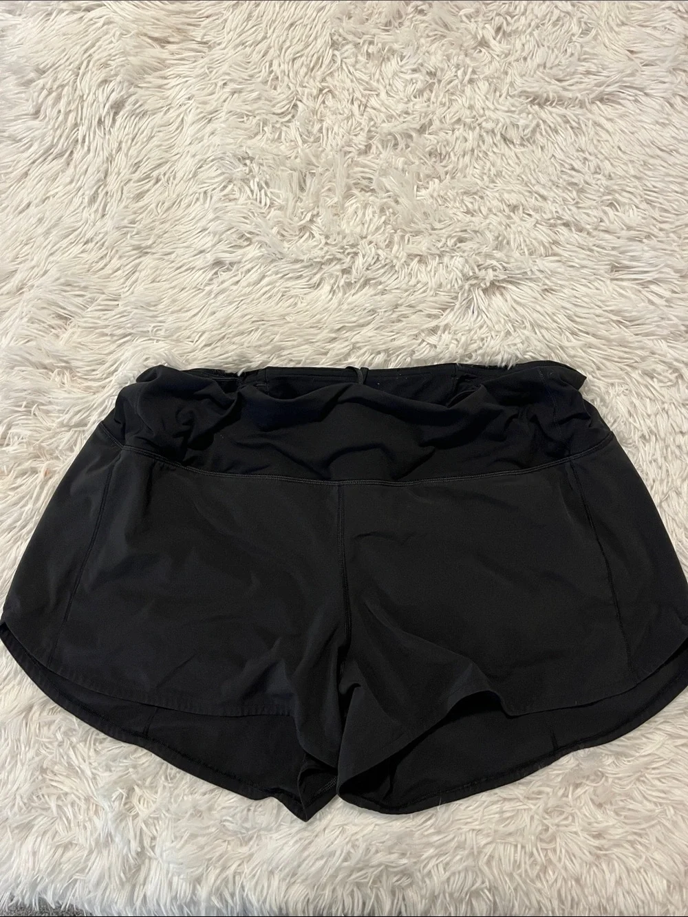 Lululemon shorts 16
